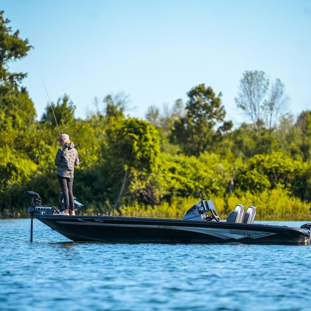 bassmaster open 2025-kristine fischer-fish-tournament-summer-seaway-ny11
