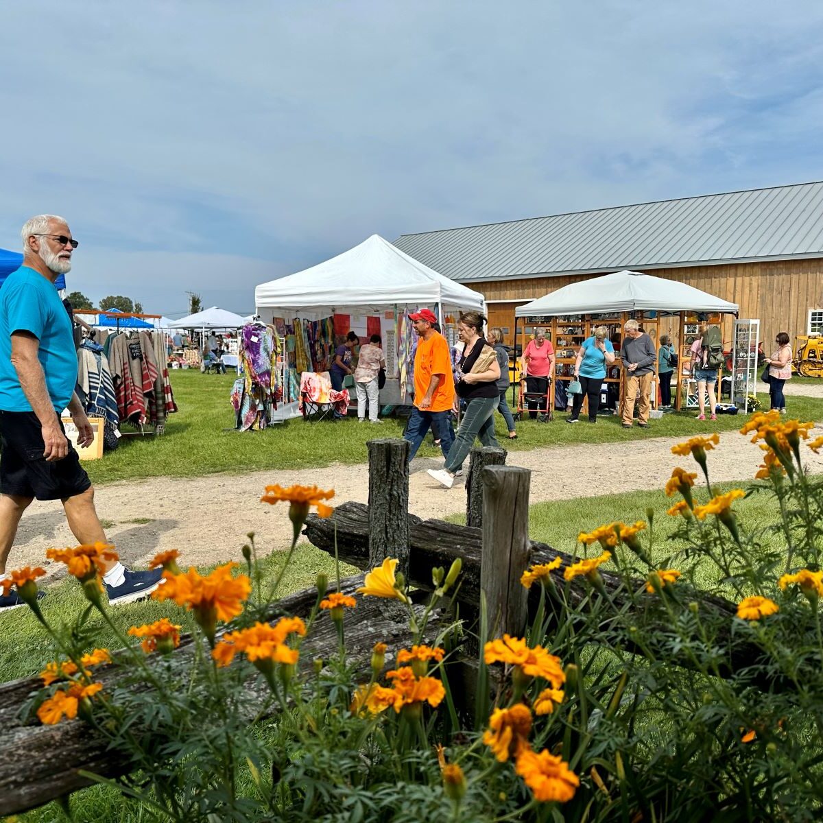 craft-food-wine-open-air-market-2023-madrid-ny1