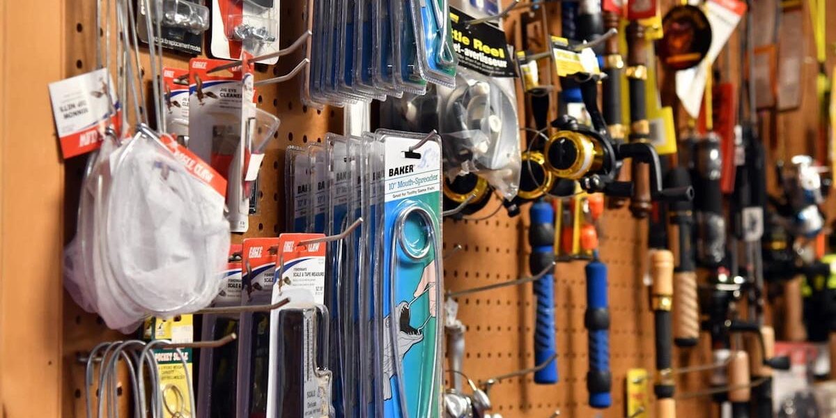 ice-fishing-st-lawrence-county-winter-activity2