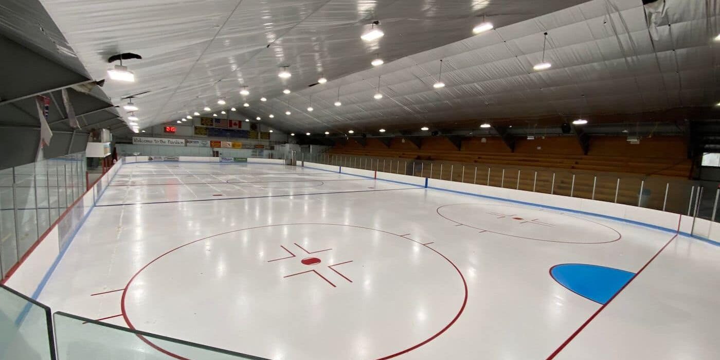 ice-skating-canton-pavilion-new-york4