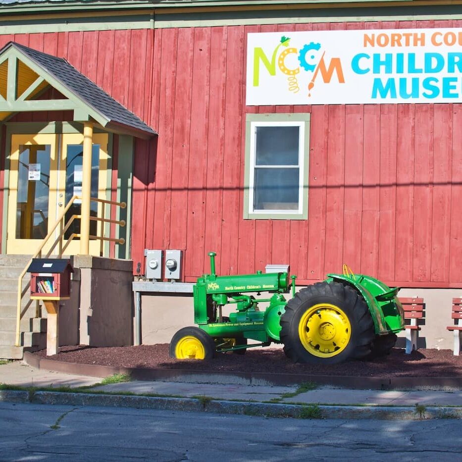 north country childrens museum exterior view