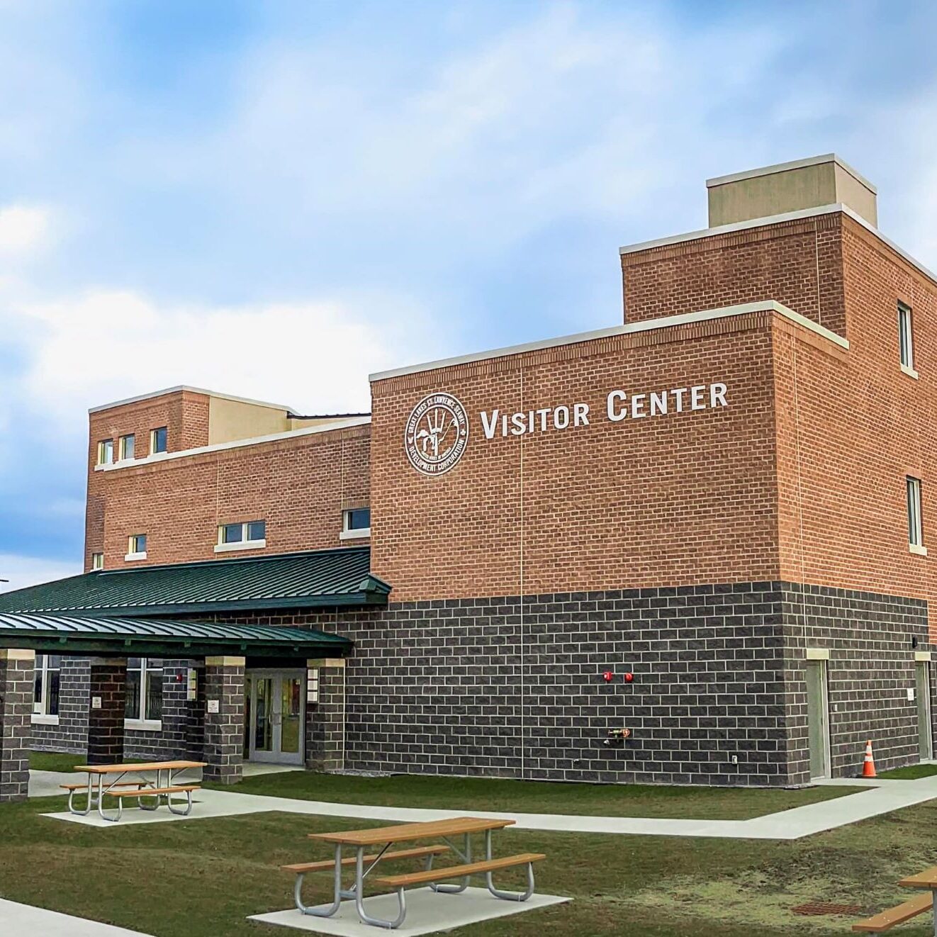 seaway-visitor-center-at-eisenhower-lock-massena-ny-visit-stlc1