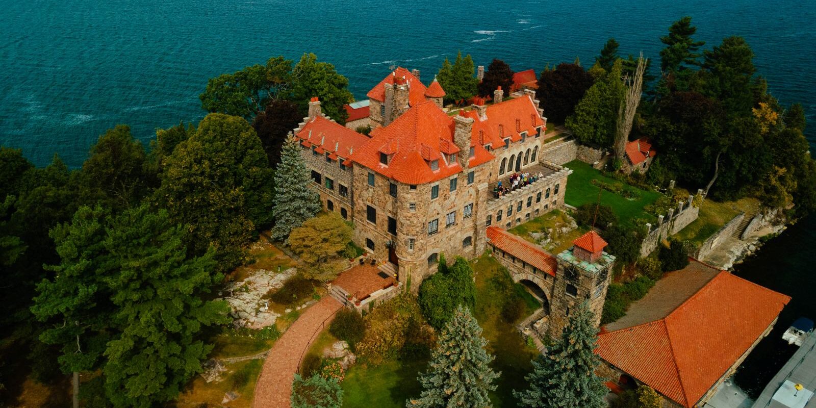 singer-castle-hammond-ny-stlc1