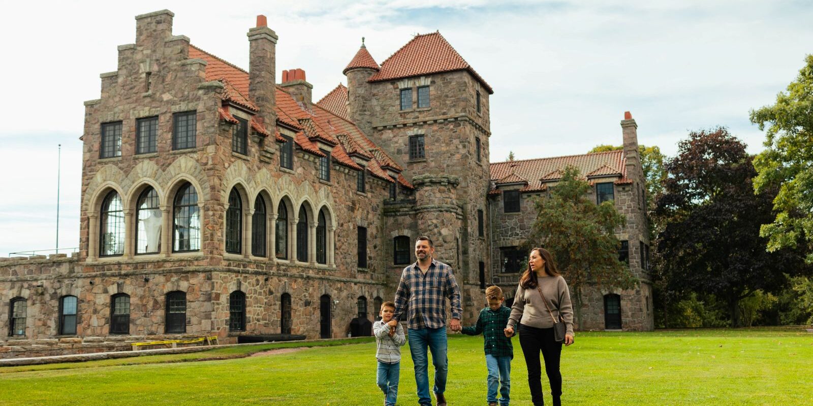 singer-castle-hammond-ny-stlc7