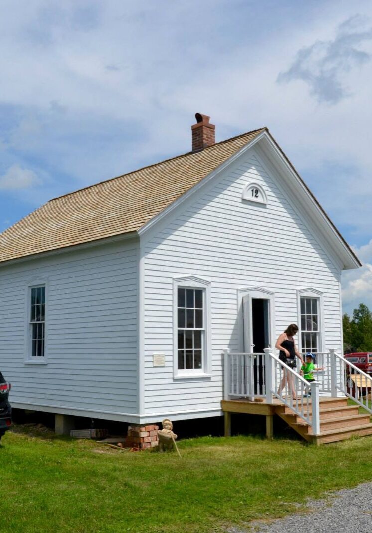 st-lawerence-power-equipment-museum-madrid-ny-summer2