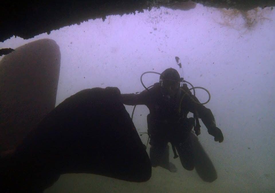 st-lawrence-river-scuba-diving-Conestoga-Wreck-photo-Claude-St-Denis