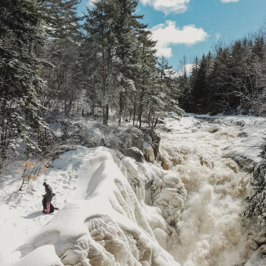 winter-waterfall-hike-snowshoeing1